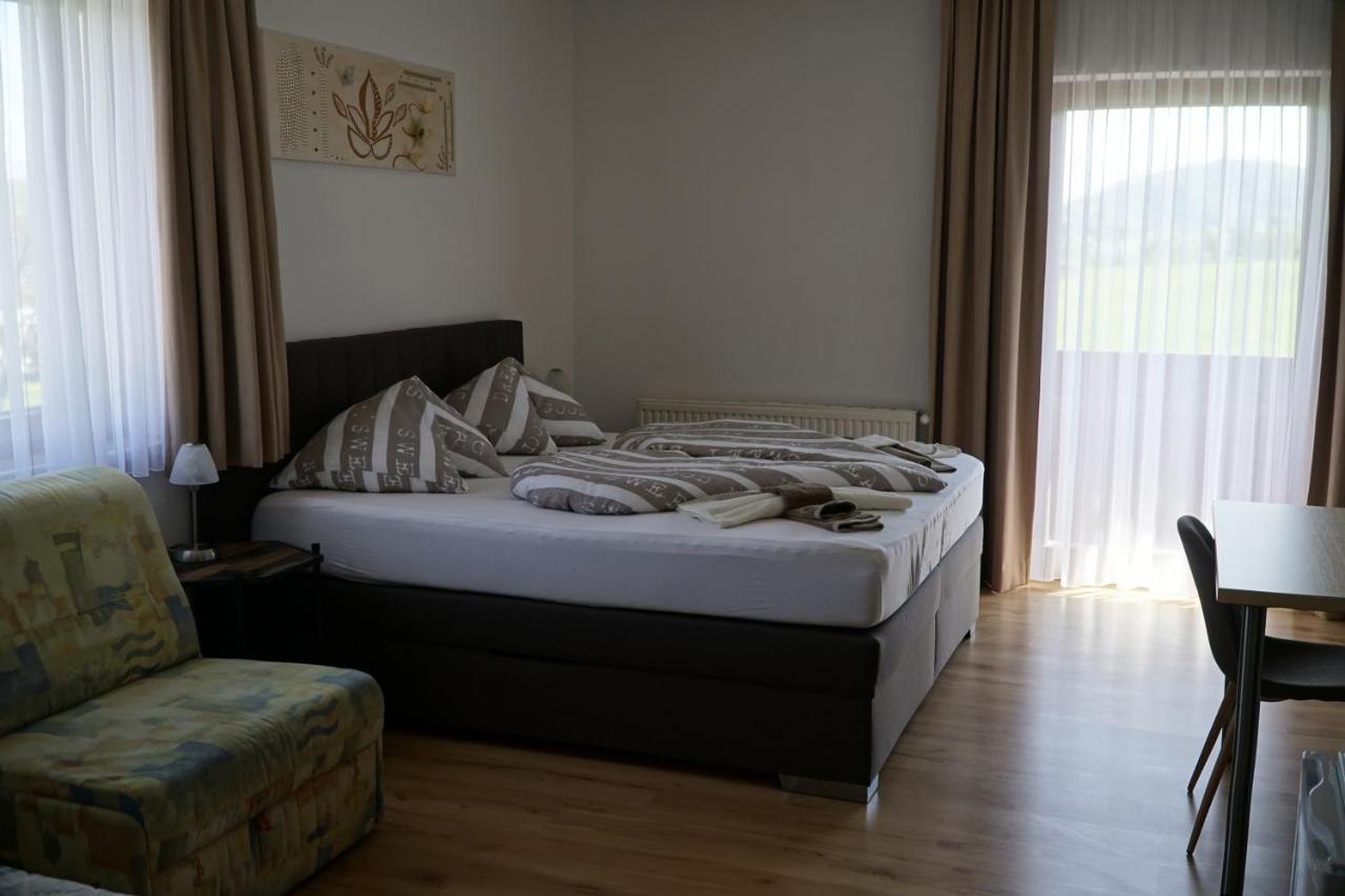 Pension-Ferienwohnung Rotar Faak am See Extérieur photo