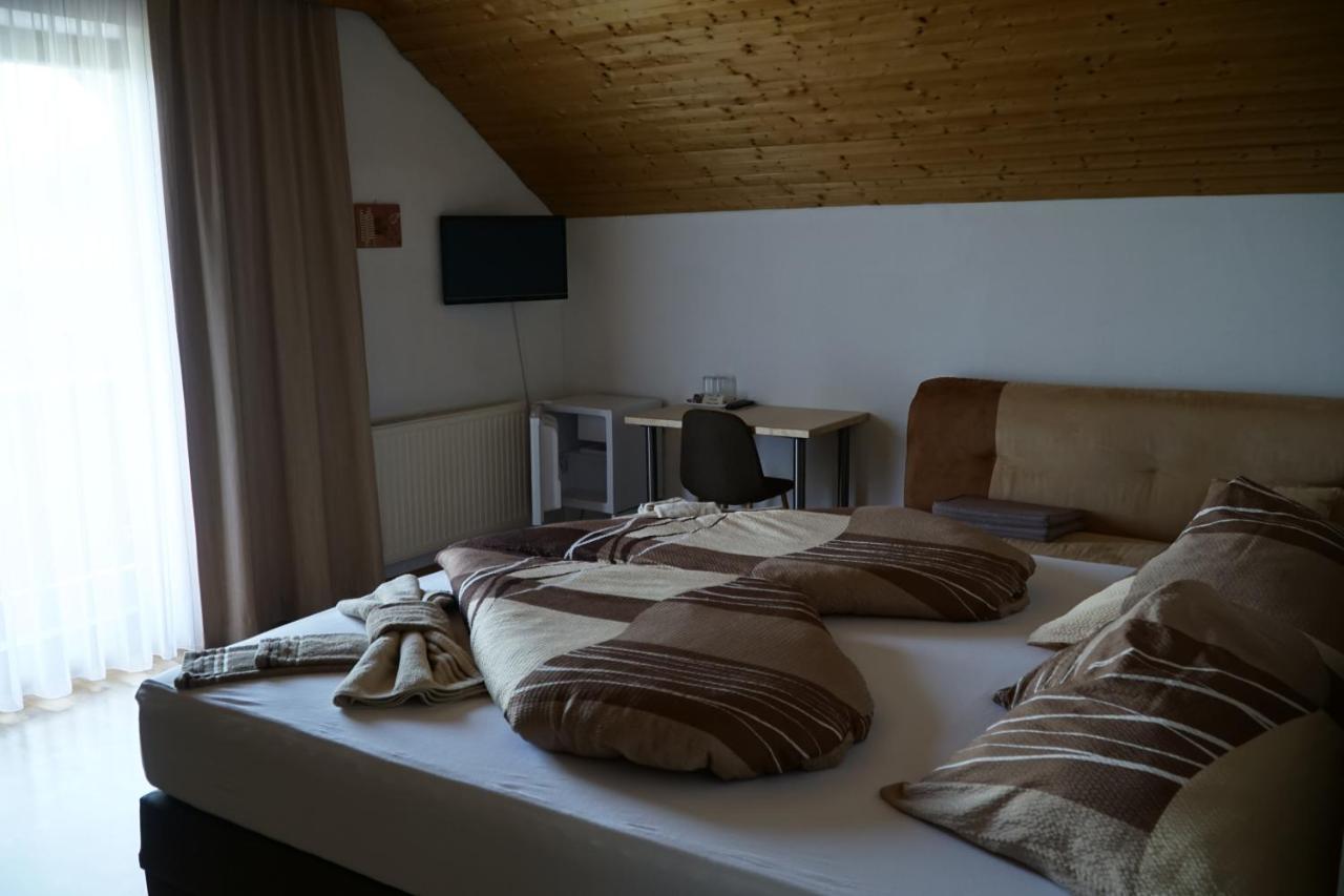 Pension-Ferienwohnung Rotar Faak am See Extérieur photo